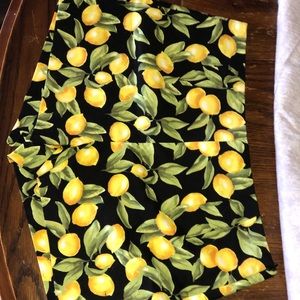 Lemon Shorts